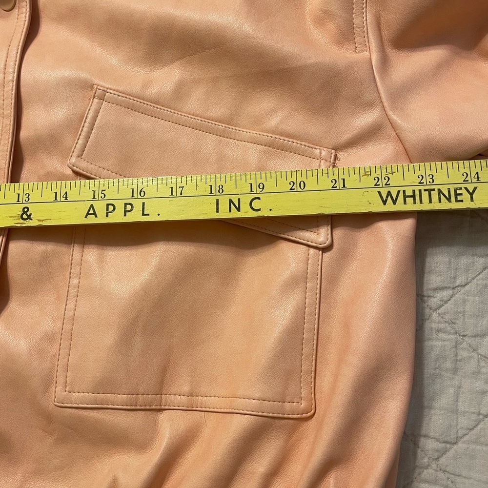 7 for All Mankind Peach Faux Leather Oversized Bomber Jacket Women’s Size Medium - Picture 11 of 13
